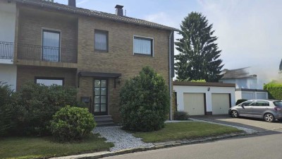 Günstige 5-Raum-Doppelhaushälfte in Duisburg Alt-Homberg