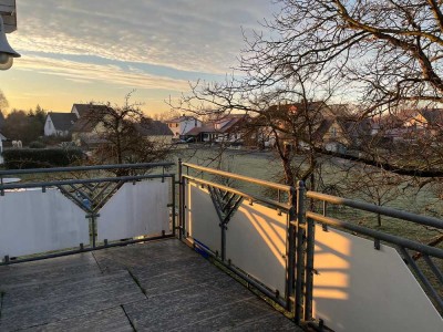 Modernisierte 5-Raum-Wohnung mit Balkon in Kemmern