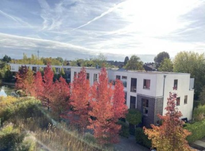 Möblierte 3-Zimmer-Wohnung mit Balkon und Einbauküche in Oberkassel