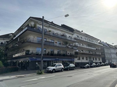 Sehr schöne 4-Zimmer-Wohnung mit Top-Austattung und Schwimmbad in zentraler Lage von Wuppertal