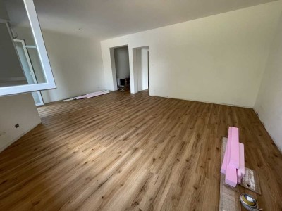 Top neu renovierte 3-Zimmer-Erdgeschosswohnung in Langenselbold