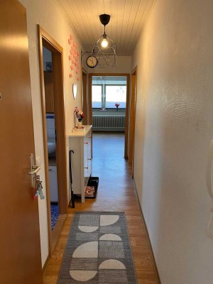 Charmante Dachgeschosswohnung mit durchdachtem Schnitt – 2 Zimmer + Ankleide in ruhiger Lage