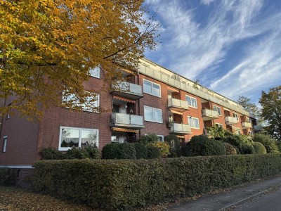 Komplett modernisierte 2 ½-Zimmer-Eigentumswohnung - Staffelgeschoss / Endetage mit zwei Balkonen