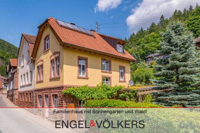 Historisch charmant und saniert: Familienhaus mit Sonnengarten und Wald!