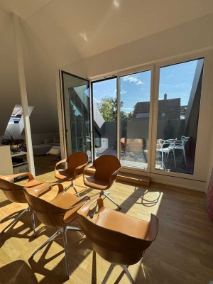 Exklusive Neubau-Dachgeschosswohnung mit Sonnenloggia in Stuttgart-Feuerbach