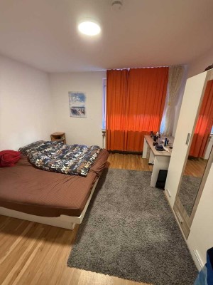 Attraktive 1-Zimmer-EG-Wohnung in Aachen( Untermiete/Sublet)