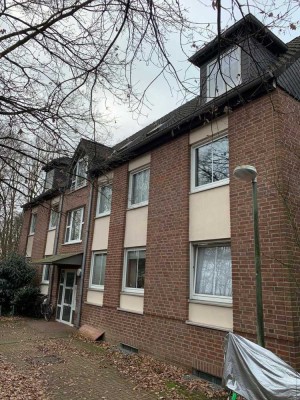 Gut geschnittene 3-Zimmer-Wohnung mit Außenstellplatz in Neuss