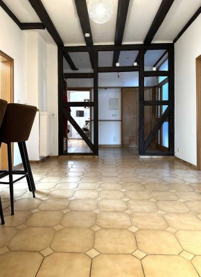 Schöne und modernisierte 3,5-Raum-Wohnung mit Einbauküche in Bebra