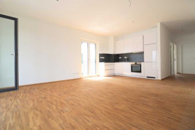 Stilvolle, neuwertige 4-Zimmer-Penthouse-Wohnung mit geh. Innenausstattung mit EBK