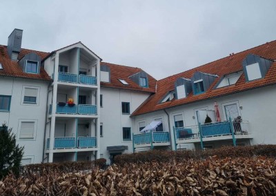 Exklusive 3-Raum-DG-Wohnung mit Einbauküche in Königsbrunn, provisionsfrei, direkt vom Eigentümer