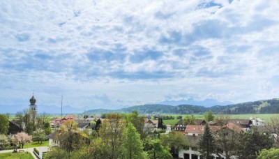 Neubau Dachgeschosswohnung mit Süd- und Westbalkon in Götting zu vermieten