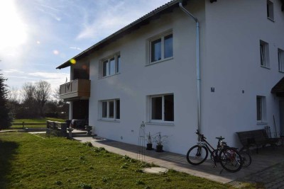 Freundliche 4,5-Zimmer-Wohnung mit Terrasse in Fridolfing