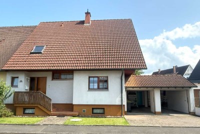 Sehr gepflegtes Einfamilienhaus mit viel Nutzfläche