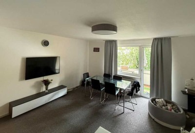 Schöne 4-Zimmer-Wohnung im 1. OG mit Balkon zu vermieten