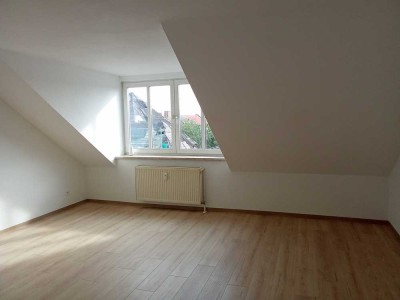 2.-Zi.-Wohnung in ruhiger Lage mit Einbauküche!!