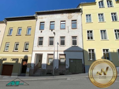 Sanierungsbedürftiges Mehrfamilienhaus im Ostviertel von Gera