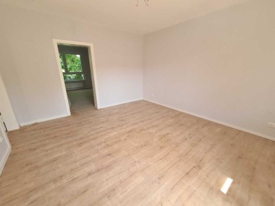 Alles neu! Gemütlich! Schön! Stadtnah! Tolle 2,5 Raum-Wohnung