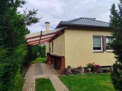 2 freistehende Häuser – 174 m² Wohnfläche, 7 Zimmer, Haupthaus & Nebenhaus auf 870 m² in Schönefeld
