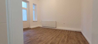Kernsanierte 3-Zimmer-Wohnung mit Balkon – perfekt für Studenten-WG in Bremen-Walle