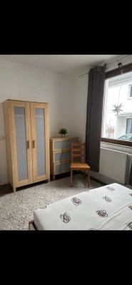 2-Zimmer-EG-Wohnung mit EBK in Viernheim 
AUSSCHLIESSLICH FÜR WOCHENENDHEIMFAHRER!!!!!!!