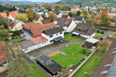 Zwei Häuser auf einem Grundstück mit ca. 1.645 m²