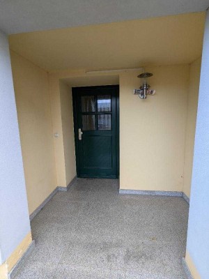 Gemütliche 2-Raum-Wohnung mit separatem Eingang, eigener Terasse und einem Stellplatz direkt vor ...