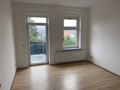 Hüsche 3 Raumwohnung mit großem Balkon