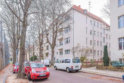 KAPITALANLAGE in Friedenau - vermietete 86m²-Wohnung mit Balkon