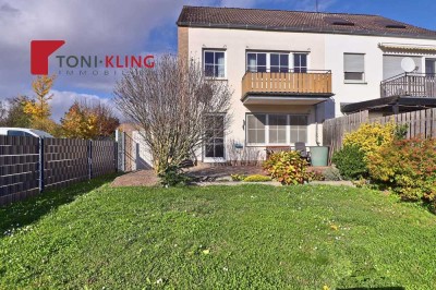 Provisionsfrei für Käufer! Familienhaus mit Garten, 2 Garagen und Ausbaureserve. .