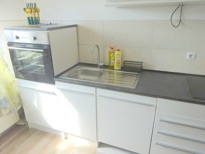 renovierte Etagenwohnungen *  Einbauküche * 2.OG * Gartennutzung