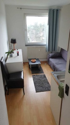 Apartment / kleine Wohnung in Wedel, Studentenapartment im Wedel Tower