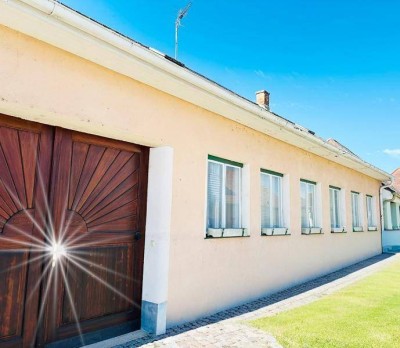 Traditioneller WEINVIERTLER BAUERNHOF "Von Bach zu Bach"