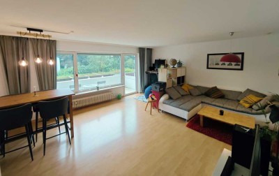 Helle 2-Zimmer Wohnung mit Balkon in Uninähe