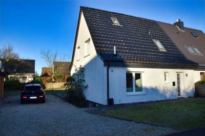 Die Zukunft kann kommen - ab 2012 umfangreich sanierte DHH - Dach, Fenster, Wärmedämmung, Bäder, ...