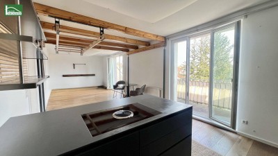 Neuer Preis! Schöne DG-Wohnung in ruhiger Lage mit hochwertiger Küche &amp; Balkon. Videorundgang vorhanden.