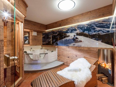 Chalet mit Garten - Teich - Sauna - Jacuzzi in sonniger &amp; ruhiger Lage in Kirchberg bei Kitzbühel in Tirol