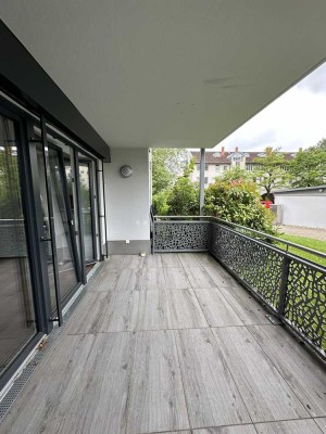 Barrierefreie helle 4-Zimmer-Wohnung mit Terrasse