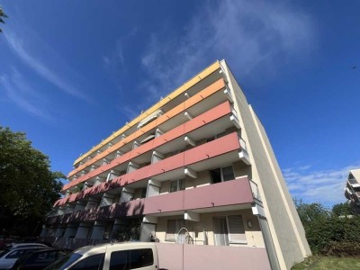 Direkt bezugsfrei ! Gemütliche 2 Zi. Wohnung mit großflächigem Balkon in Denzlingen !