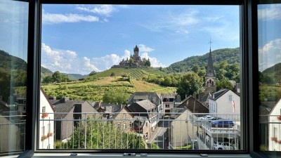 Erstbezug - 3-Zimmer-Wohnung mit großer Dachterrasse und atemberaubender Aussicht