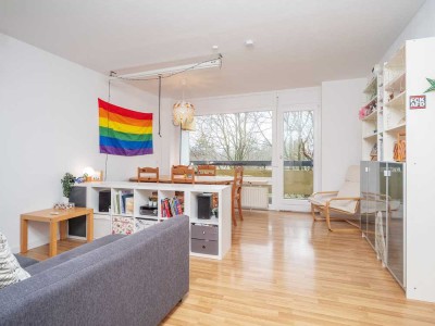 Helle 3-Zimmer Wohnung mit großem Balkon und EBK in Germering