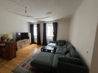 Stilvolle 95 m² Altbauwohnung