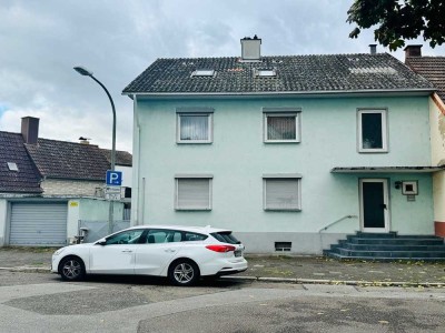 Sanierungsbedürftiges Zweifamilienhaus in Friesenheim!