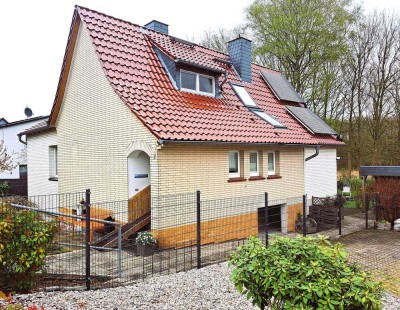 Freistehendes Einfamilienhaus mit 147 m² Wohnfläche und großem Sonnengrundstück in Adelebsen