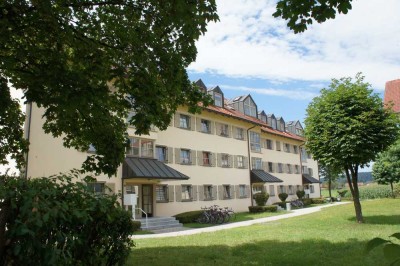 ... moderne und gut vermietete Wohnung mit EBK und TG in ruhiger Lage ...