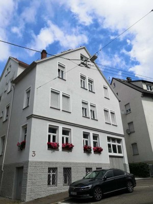 2-Zimmer-Wohnung mit EBK in Stuttgart-Untertürkheim