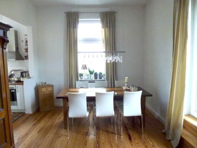 Schöne, helle 2 ZKB mit EBK, Terrasse und schöner Aussicht