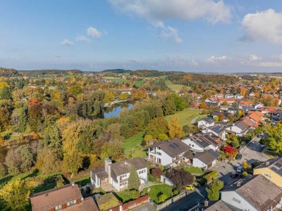 Einfamilienhaus mit zwei Einliegerwohnungen in begehrter Lage Ebersbergs