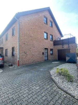 Schöne, ruhige vier Zimmer Wohnung in Moers