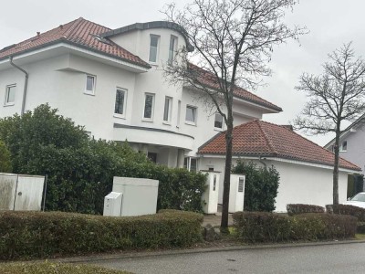 Außergewöhnliche Villa mit Platz für die ganze Familie!!