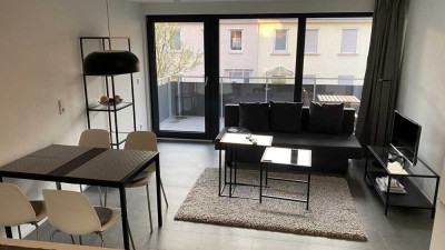 Möblierte exklusive, neuwertige 1-Zimmer-Wohnung mit Balkon in zentraler Lage